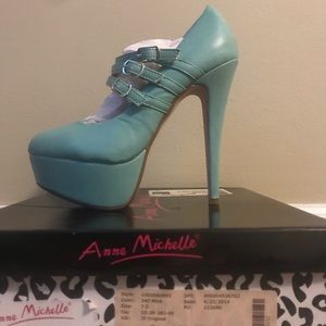 Brand new in box women’s fashion shoes
